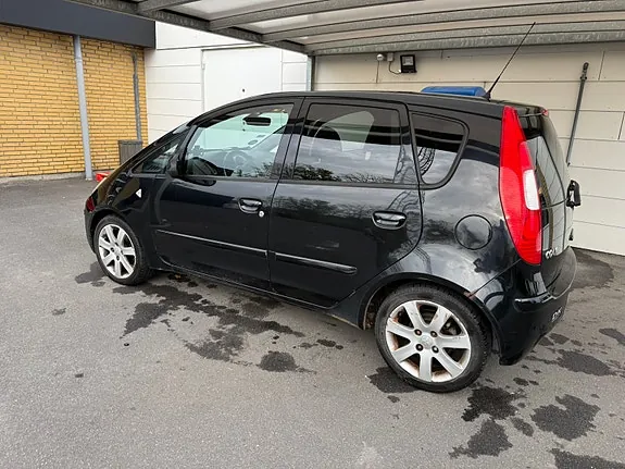 Mitsubishi Colt 2007 photo 2
