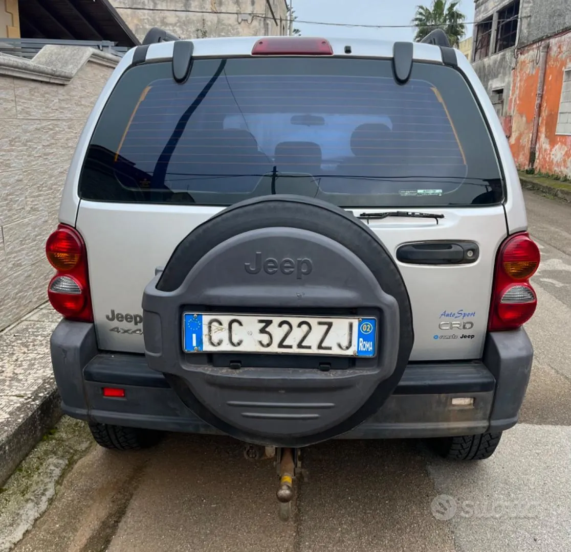Jeep Cherokee 2002 photo 3