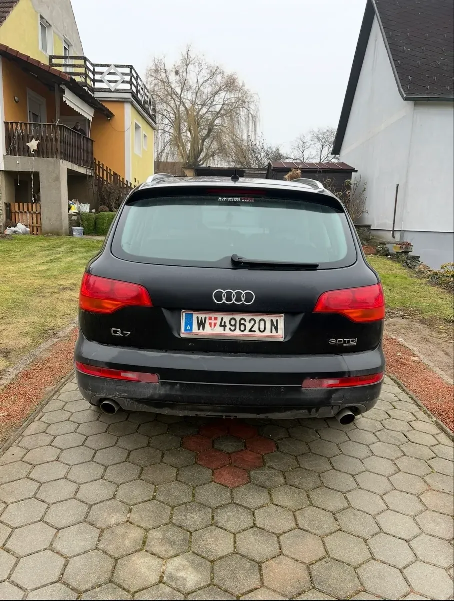Audi Q7 2007 photo 3
