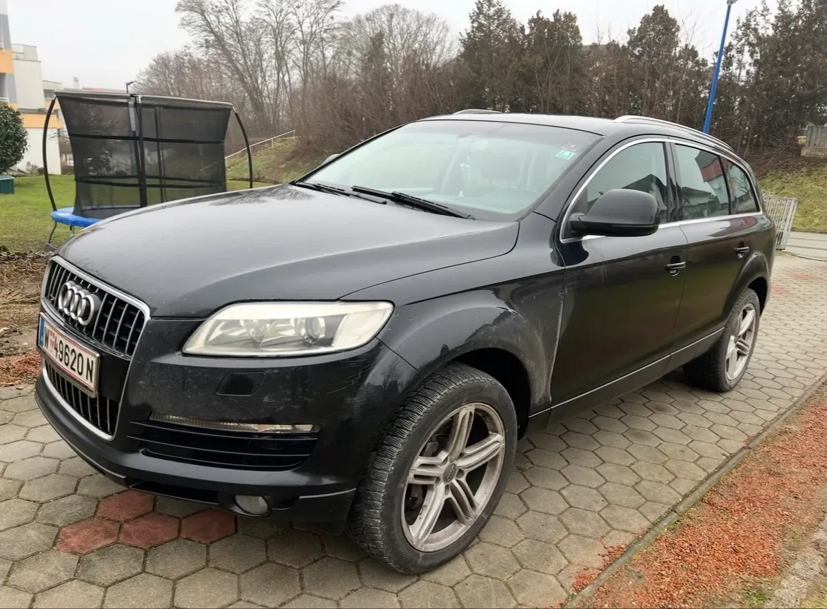 Audi Q7 2007 photo 2