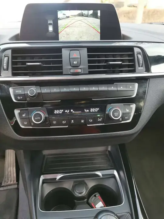 BMW 1 Series 2018 photo 2