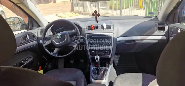 Skoda Octavia 2011 photo 5