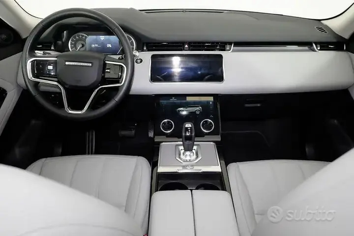 Land Rover Evoque 2021 photo 4