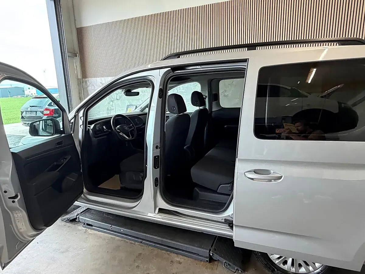 Volkswagen Caddy 2022 photo 3