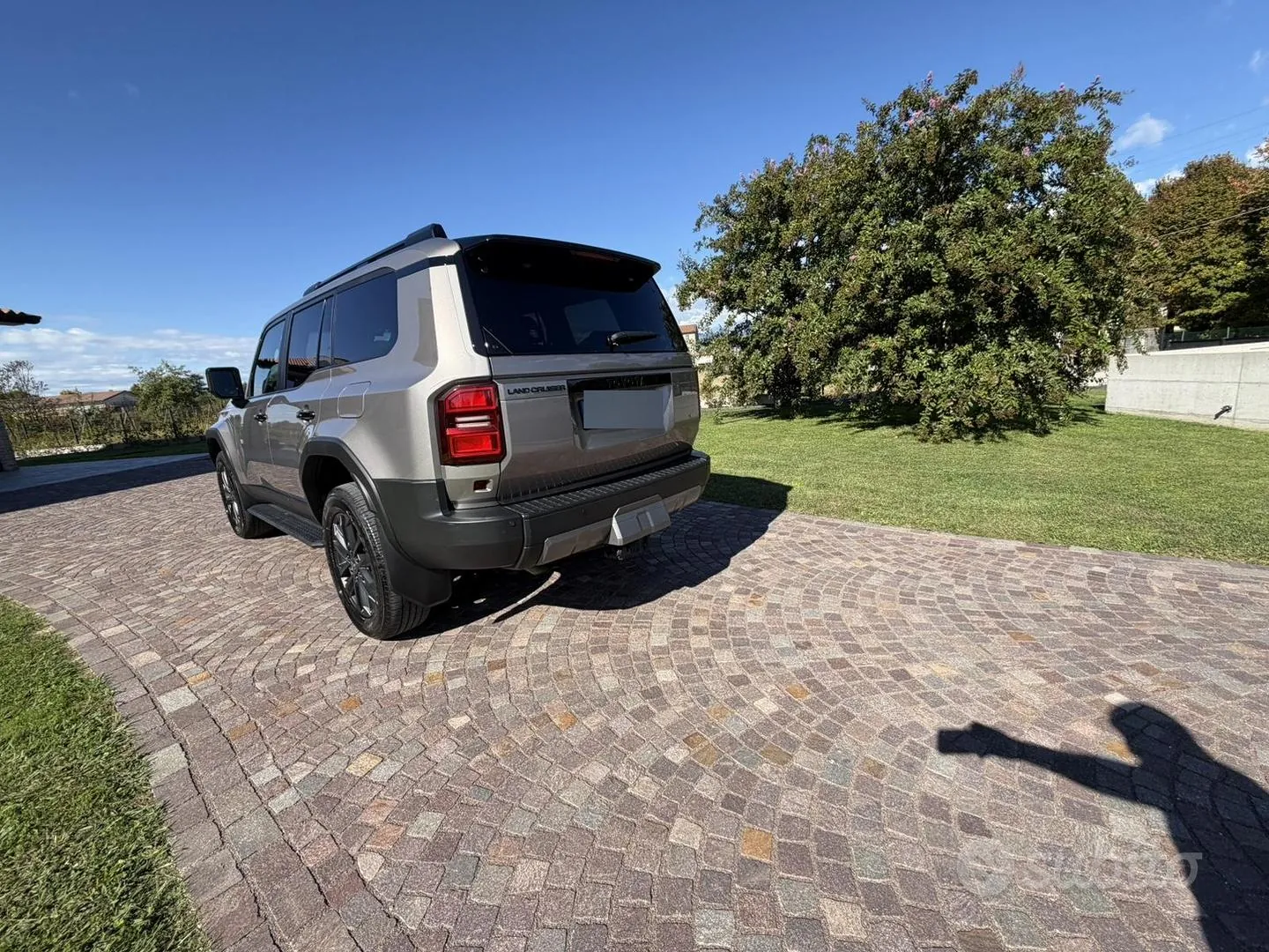 Toyota Land Cruiser 250 2024 photo 3