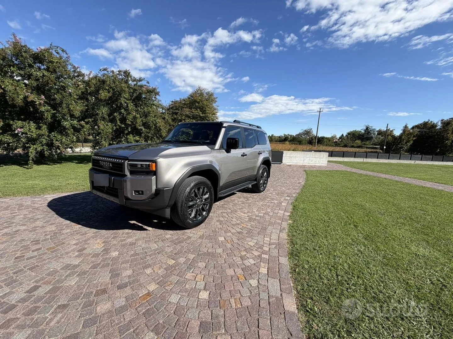 Toyota Land Cruiser 250