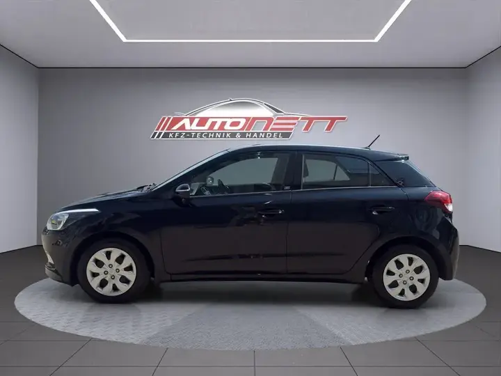 Hyundai I20 2018 photo 2