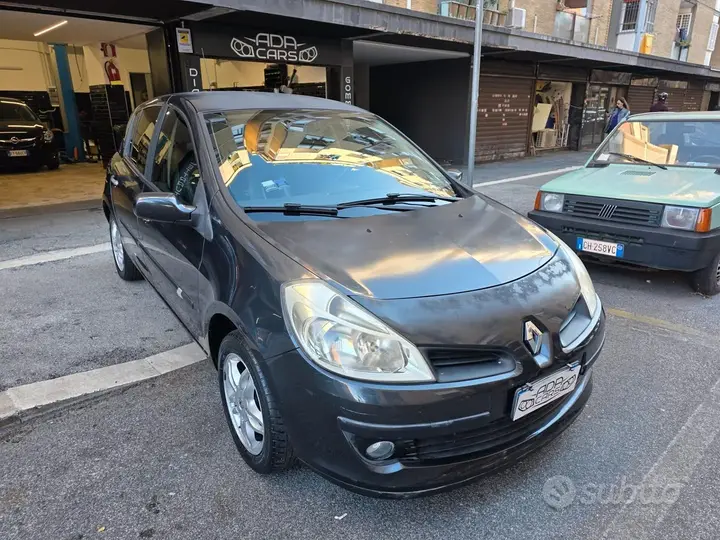 Renault Clio 2007 photo 3