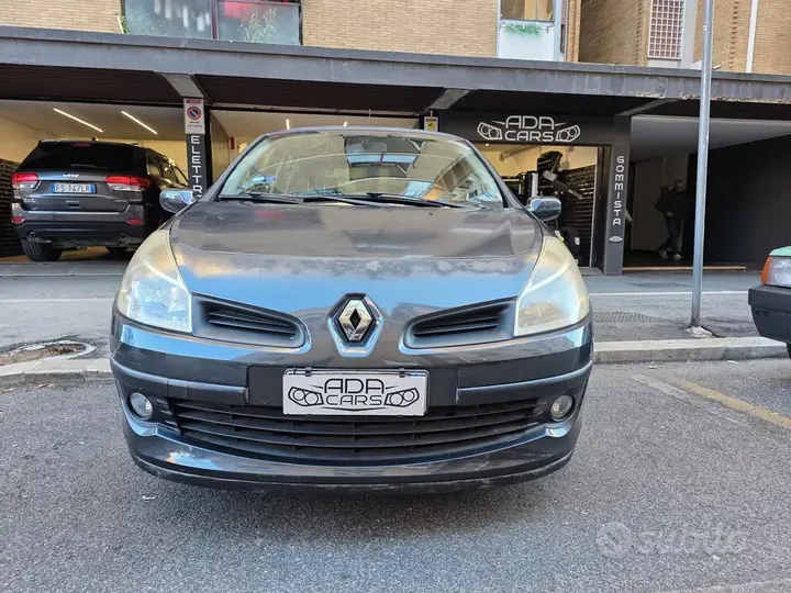 Renault Clio 2007 photo 4