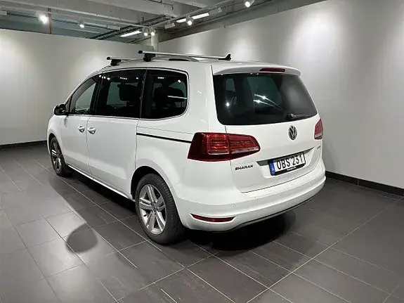 Volkswagen Sharan 2016 photo 2