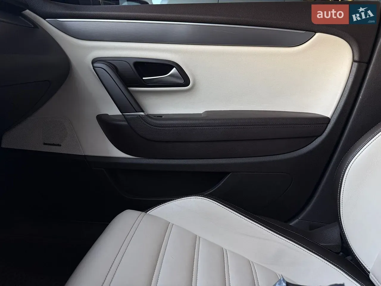 Volkswagen Cc / Passat Cc 2014 photo 2