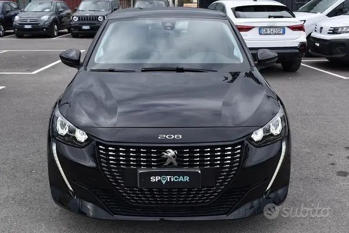 Peugeot 208 2021 photo 2