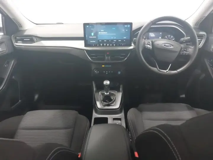 Ford Focus 2023 photo 3