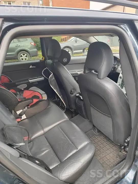 Volvo V50 2010 photo 4