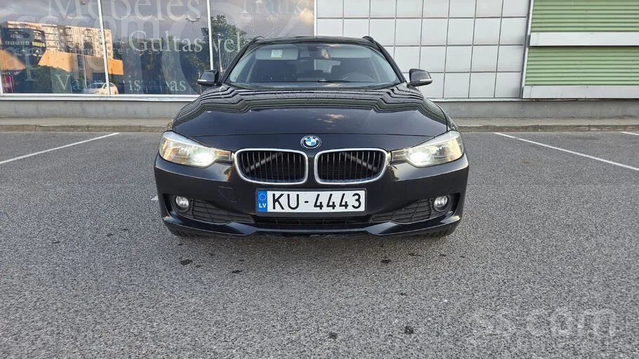 BMW 318 2012 photo 4