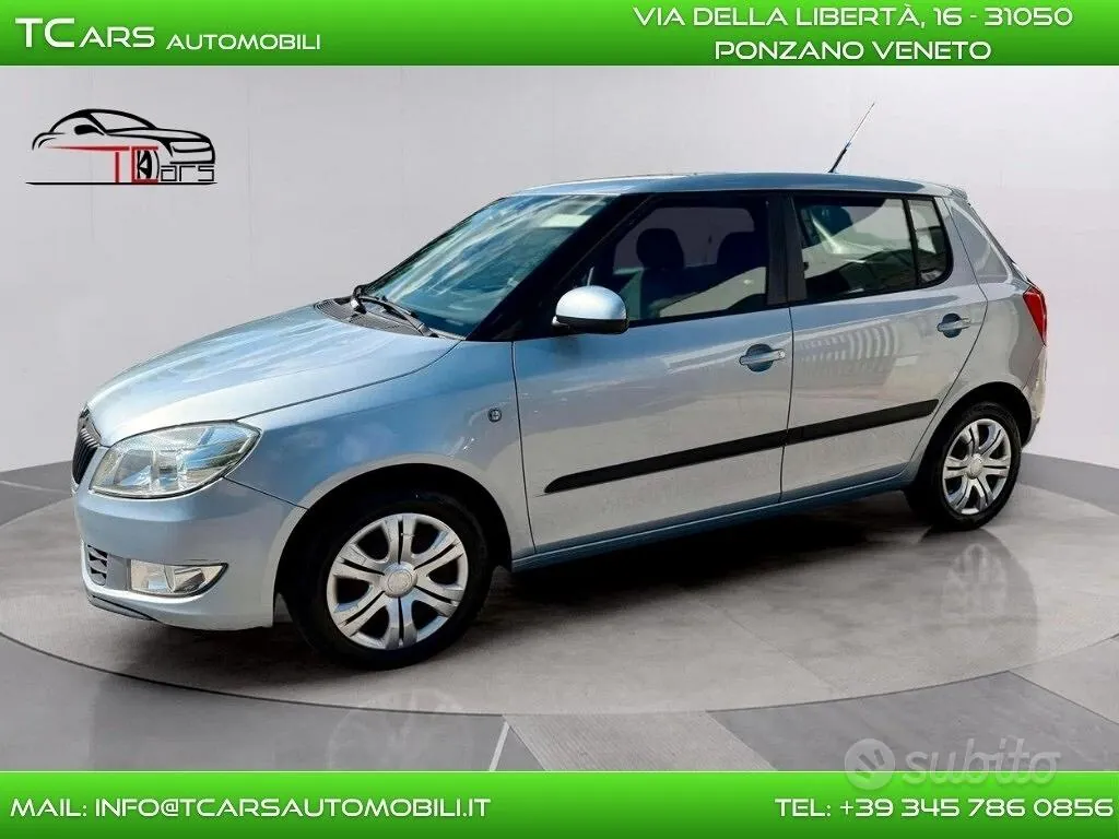 Skoda Fabia 2010 photo 5