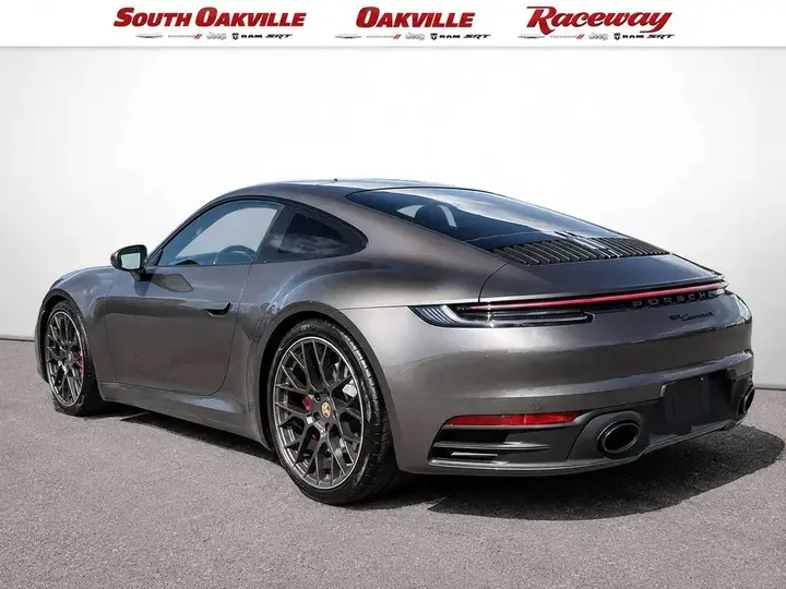 Porsche 911 2020 photo 4