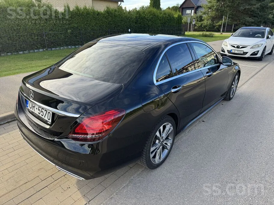 Mercedes-Benz C300 2021 photo 3