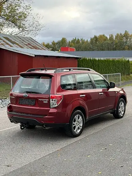 Subaru Forester 2010 photo 5