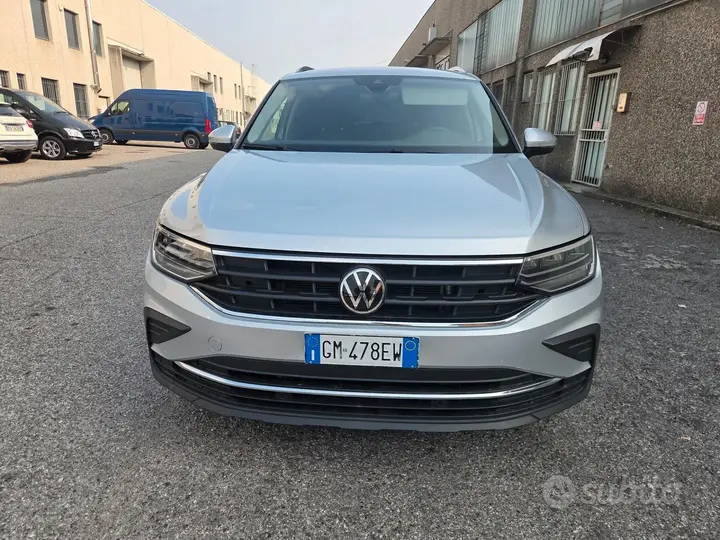 Volkswagen Tiguan 2022 photo 3