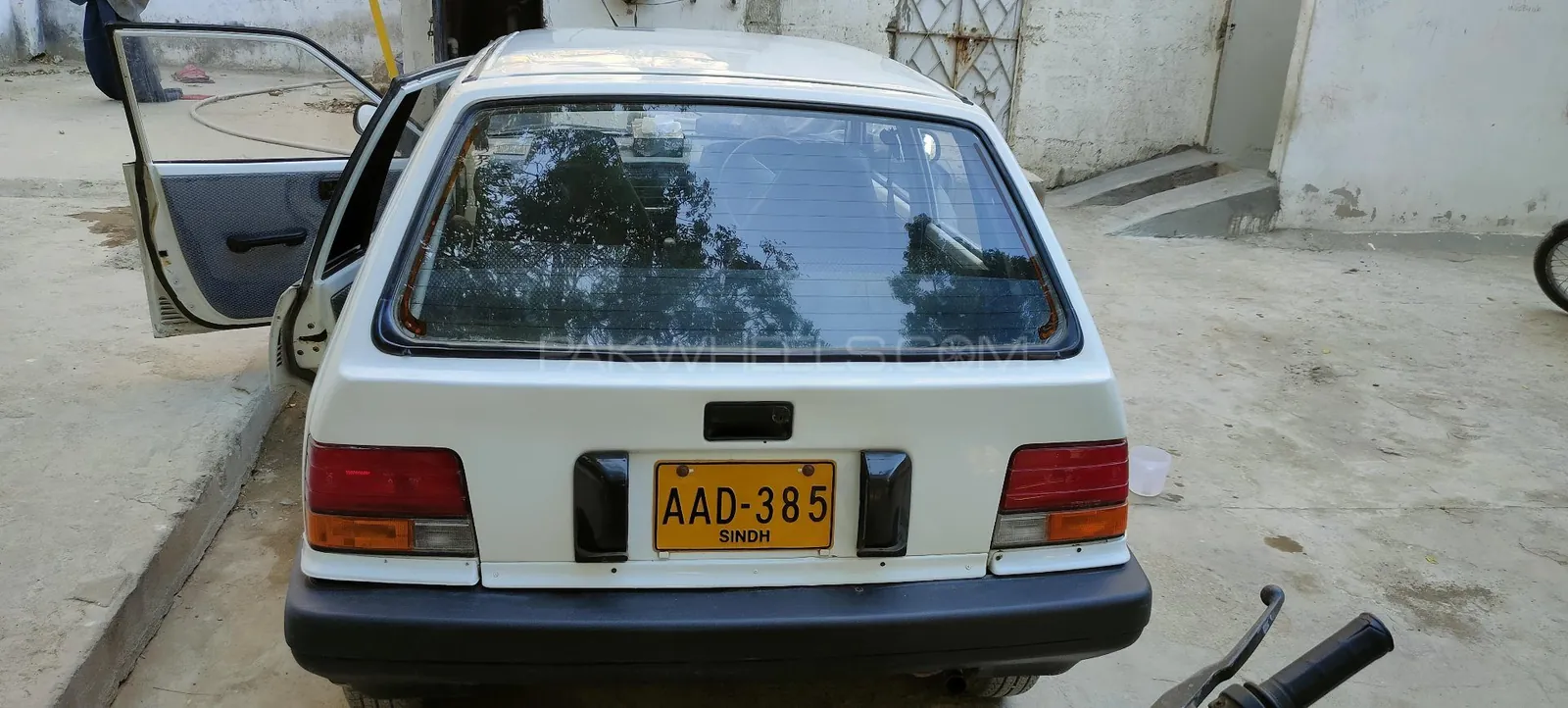 Suzuki Khyber