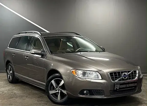 Volvo V70 2010 photo 3