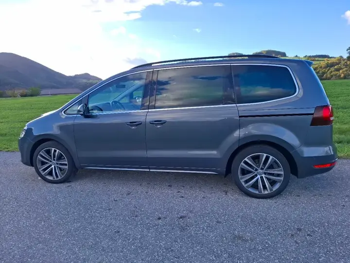 Volkswagen Sharan 2022 photo 2