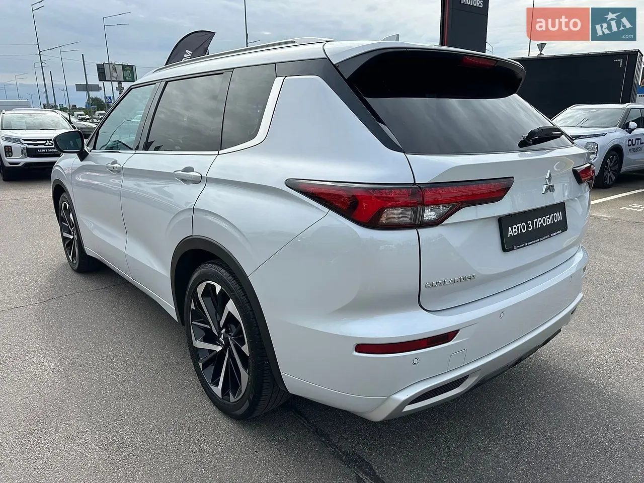 Mitsubishi Outlander 2025 photo 5