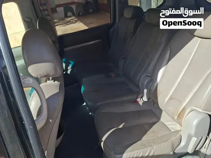 Kia Carnival 2009 photo 5