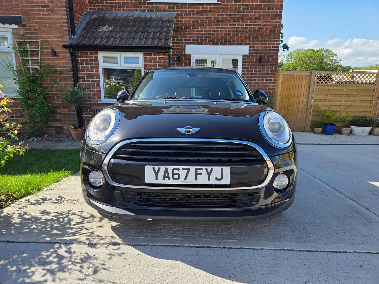 Mini Hatch