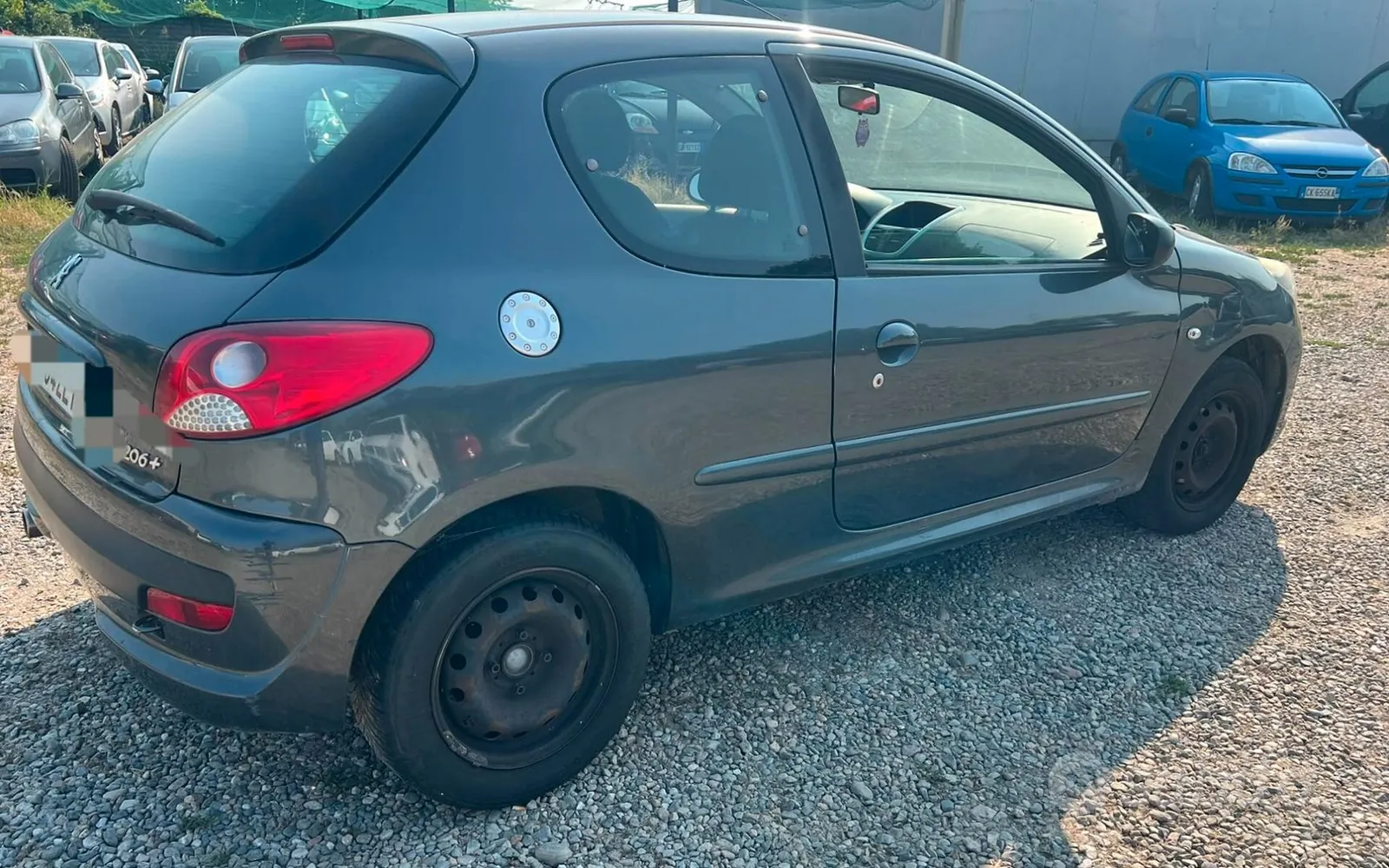 Peugeot 206 2011 photo 3