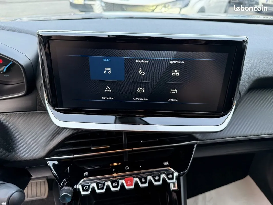 Peugeot 2008 2025 photo 3