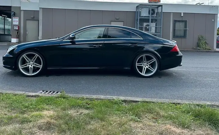 Mercedes-Benz Cls 500