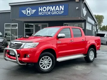 Toyota Hilux 2014 photo 2
