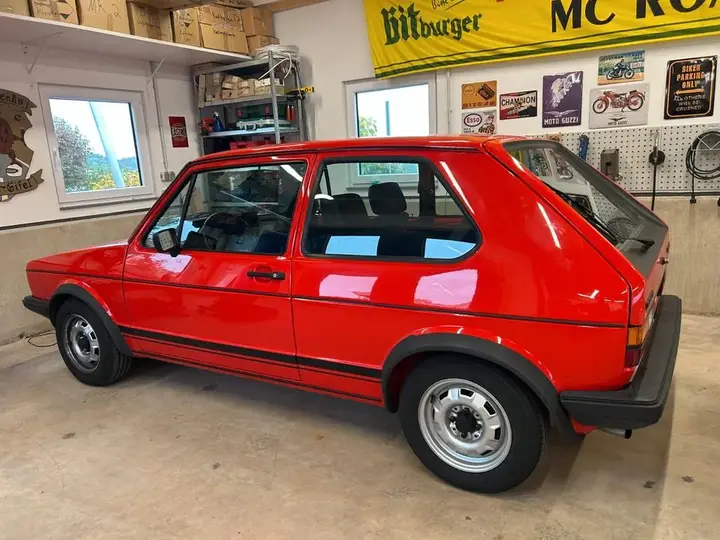 Volkswagen Golf 1 Gti