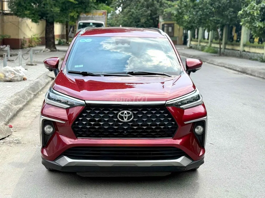 Toyota Veloz Cross