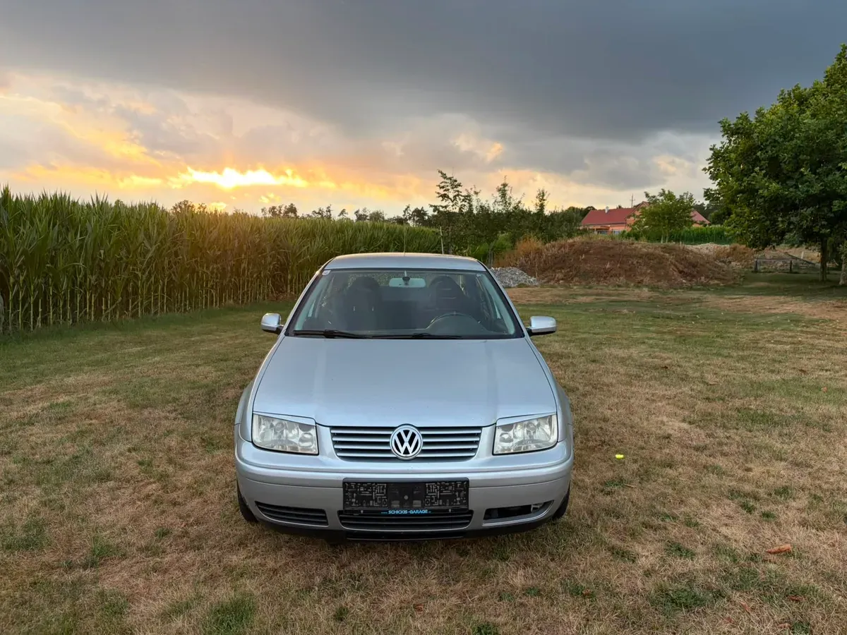 Volkswagen Bora 2002 photo 2