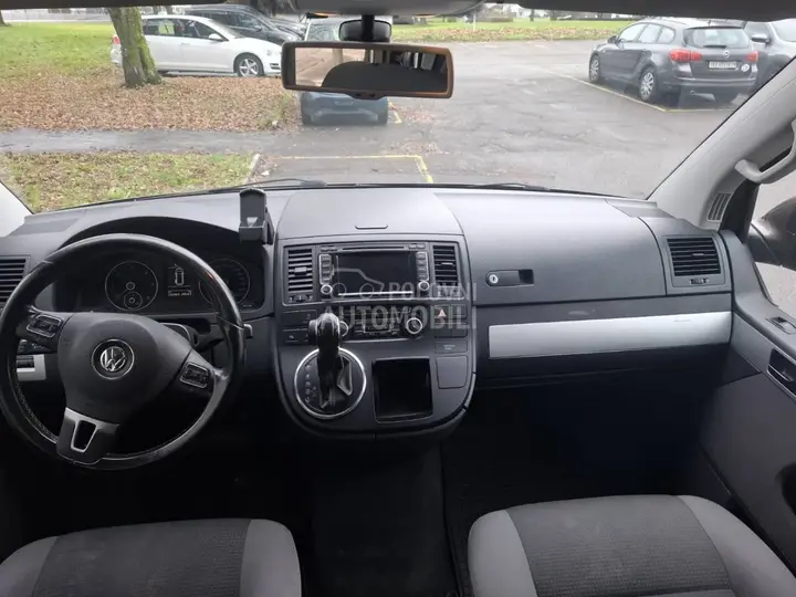 Volkswagen Multivan 2012 photo 5