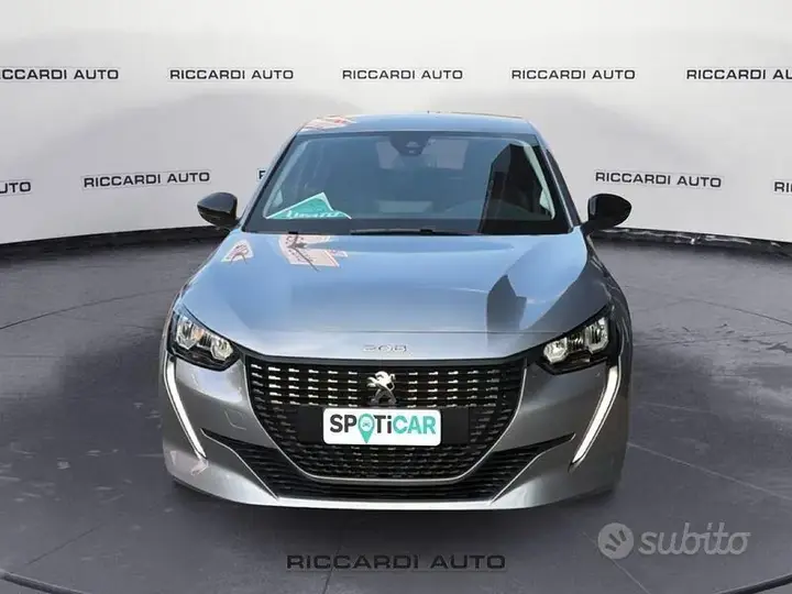 Peugeot 208 2023 photo 2