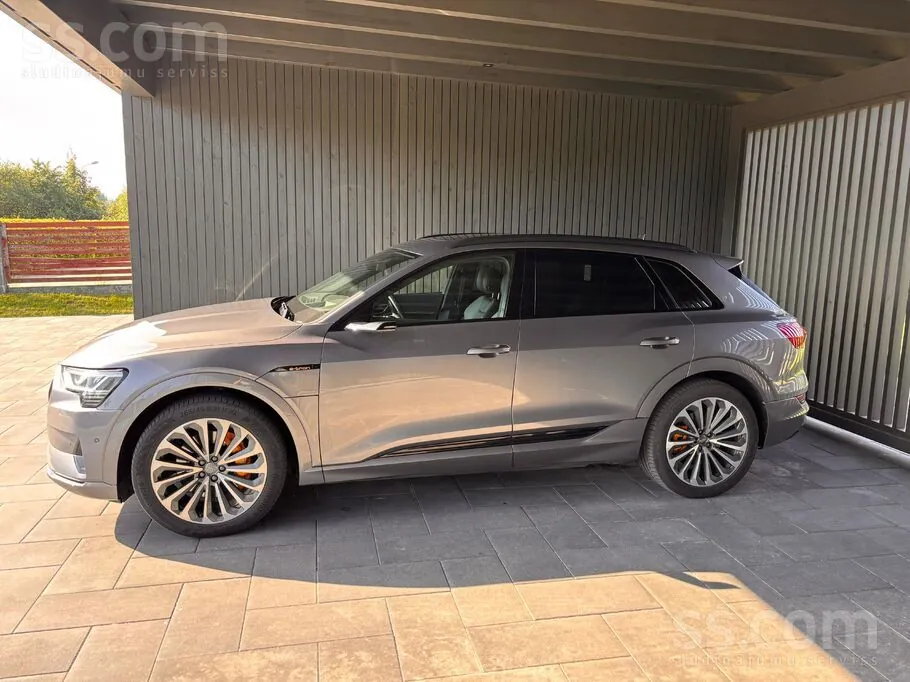 Audi E-Tron 2019 photo 2