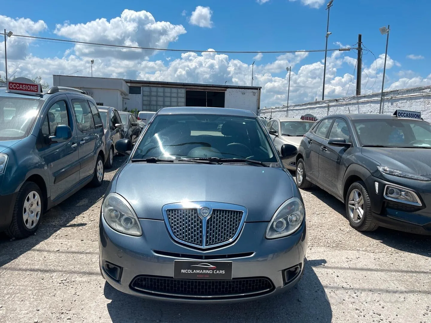 Lancia Ypsilon 2011 photo 2