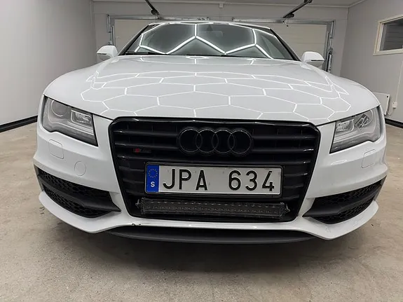 Audi A7 2014 photo 2