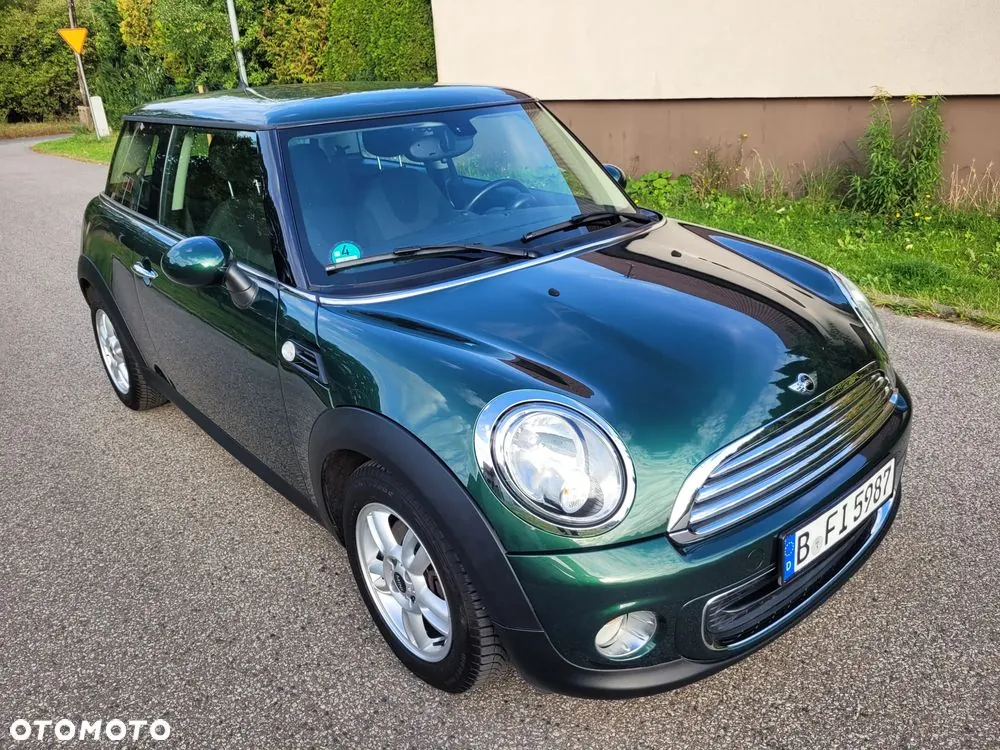 Mini One 2013 photo 2