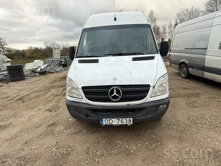 Mercedes-Benz Sprinter 2013 photo 3