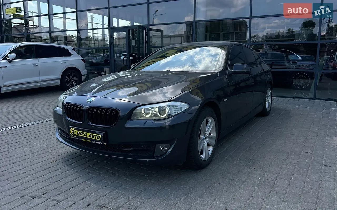 BMW 5 Series 2012 photo 3