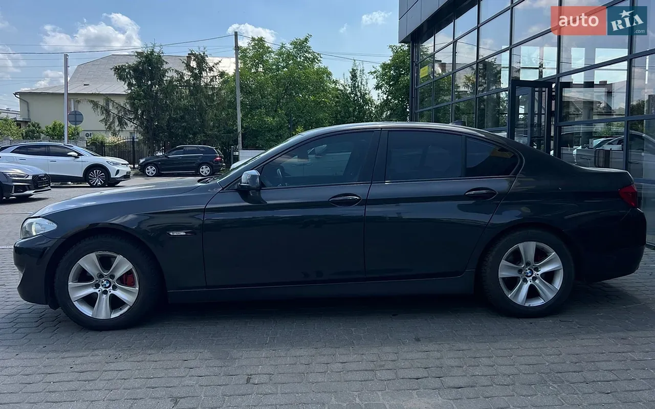 BMW 5 Series 2012 photo 4