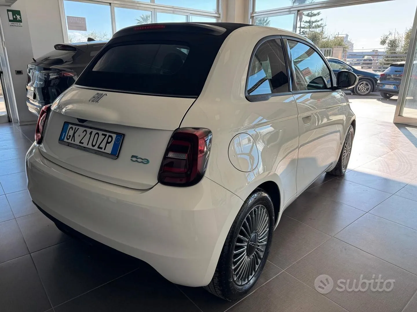 Fiat 500 Icon Cabrio 2022 photo 3