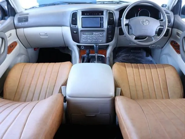 Toyota Land Cruiser 100 2006 photo 3