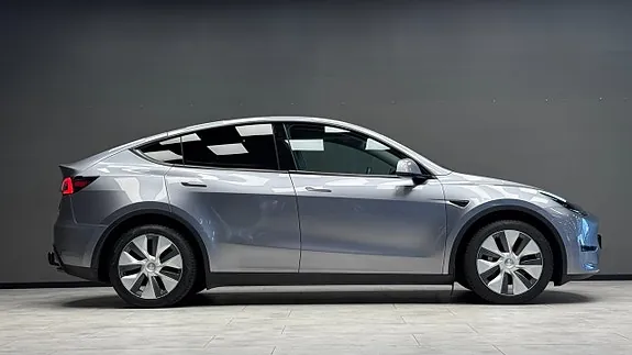 Tesla Model Y 2023 photo 5