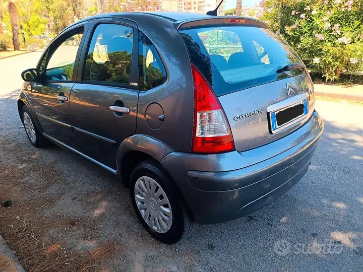 Citroen C3 2008 photo 3